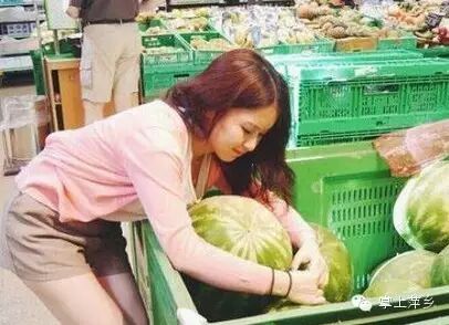 【掌上萍乡】笑多了会怀孕—妹子你淡定!这大庭广众之下…-怀孕期