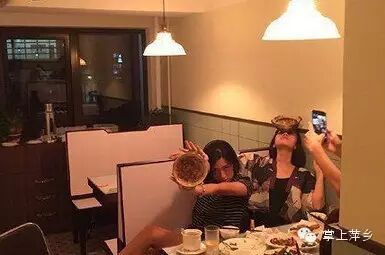 【掌上萍乡】笑多了会怀孕—妹子你淡定!这大庭广众之下…-怀孕期