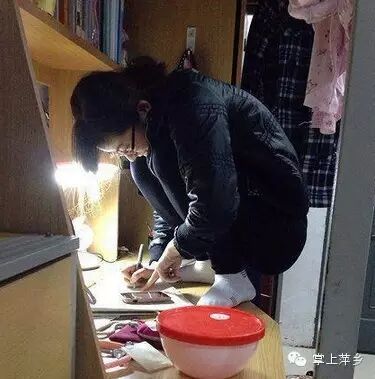 【掌上萍乡】笑多了会怀孕—妹子你淡定!这大庭广众之下…-怀孕期