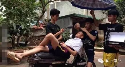 【掌上萍乡】笑多了会怀孕—妹子你淡定!这大庭广众之下…-怀孕期