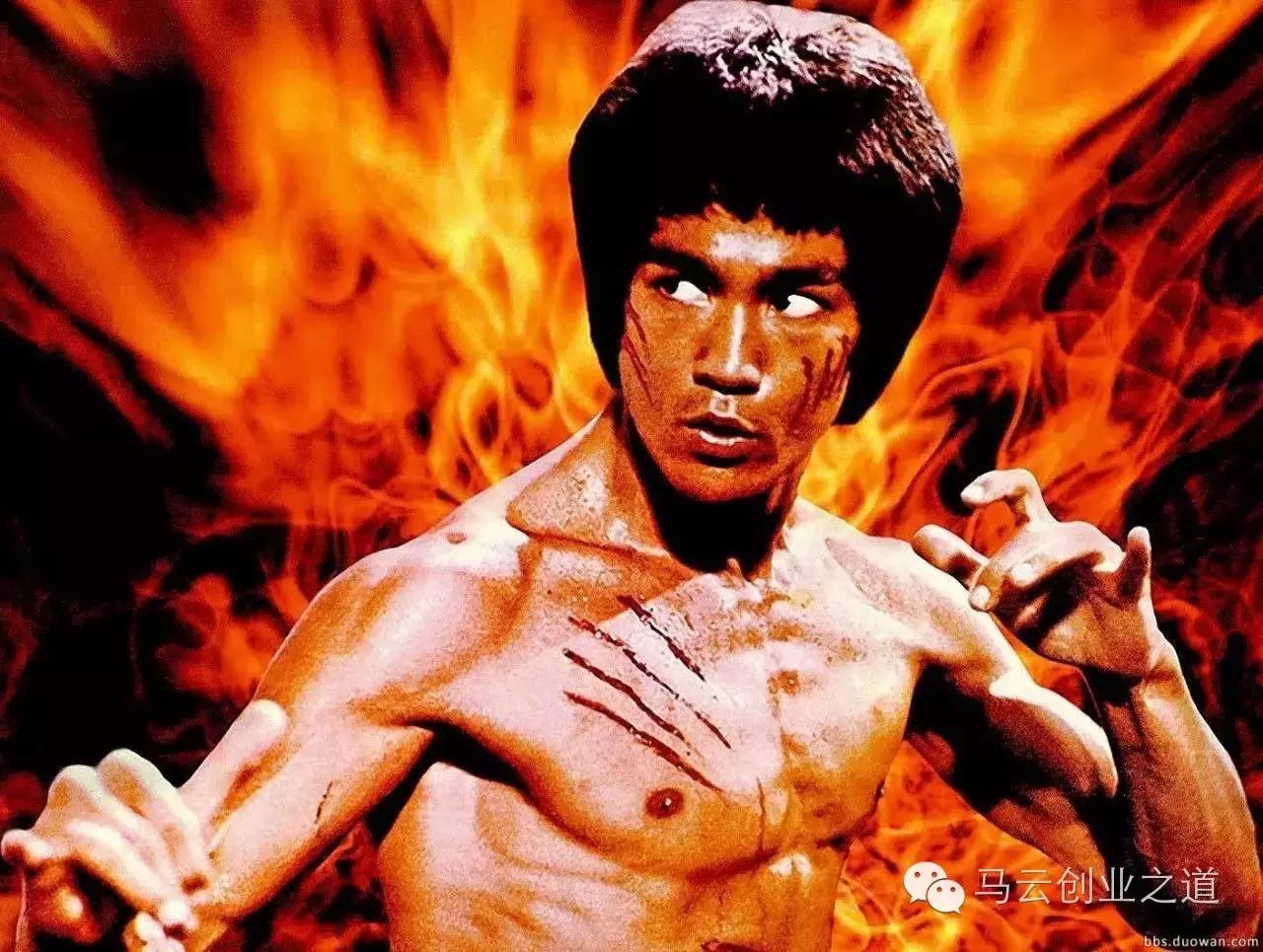 珍贵视频,李小龙究竟有多牛逼,看完直接给跪了!