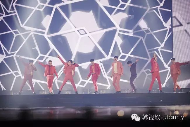 粉丝活动:EXO,日本武道馆粉丝活动,3天动员6万5000...