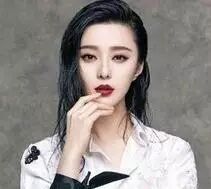 她比张柏芝清纯,比范冰冰漂亮,怀孕8次,流产4次,她...