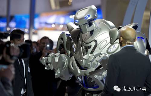 王育琨：飞起的猪与耕地的牛