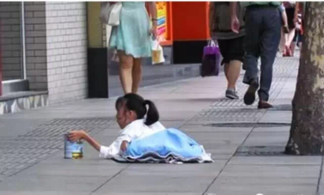 “丐帮”黑幕:中国人看此图片无不愤怒 - 扬军威,铸国魂! - 扬 军 威, 铸 国 魂! “丐帮”黑幕:中国人看此图片无不愤怒 - 扬军威,铸国魂! - 扬 军 威, 铸 国 魂!