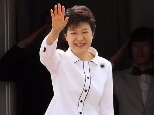 母亲朴槿惠：人要活得正直和真诚！