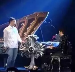 神剪辑!周杰伦、陈奕迅同台串烧《明明就+淘汰》