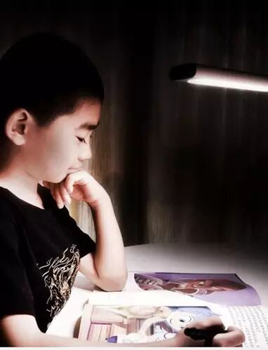 199元！小米正式发布飞利浦智睿台灯二代 双光源设计