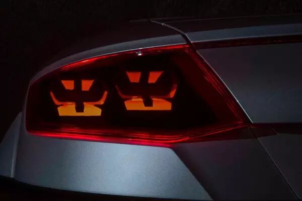 欧司朗推柔性OLED尾灯 OLED使光源设计成任意形状