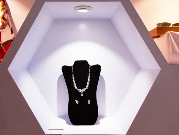 直击光亚 看商业照明如何创造光色艺术