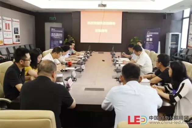 科技部高新司产业发展处处长曹煜中一行调研联盟科技服务业试点工作