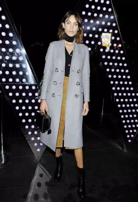 it服装_服装IE_服装IT是什么品牌