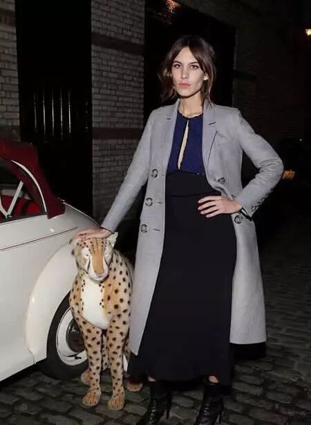 服装IE_it服装_服装IT是什么品牌