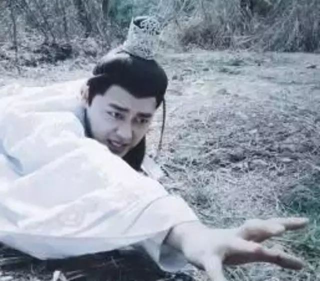 李易峰微博恶搞小李子 恭喜偶像拿奖
