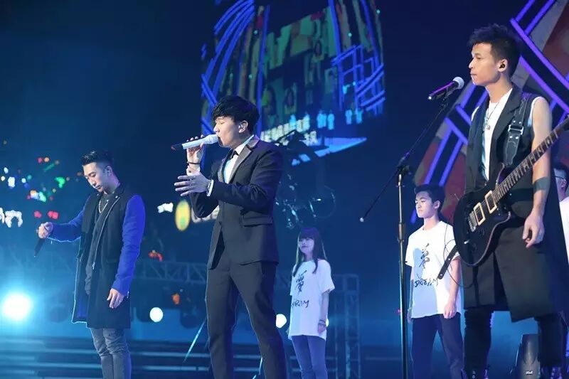 李宇春的经典歌曲再次登上音乐榜单，成为热曲_李宇春歌曲排名_李宇春出名歌