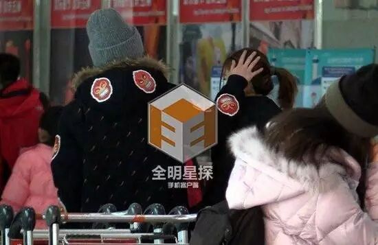 明明评八卦:邓紫棋华晨宇恋情曝光