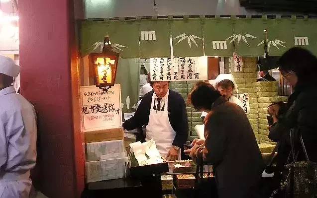 3平米小店年赚2300万人民币,只因做对一件事 3平米小店年赚2300万人民币,只因做对一件事
