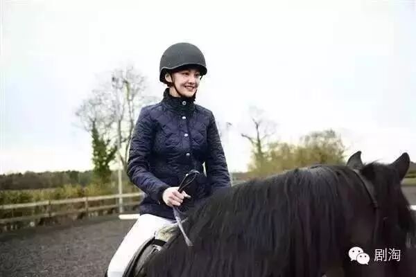 范冰冰的骑装照简直帅炸,气场秒杀一众当红小花旦