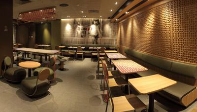 麦当劳中国还展示了最新旗舰餐厅设计.