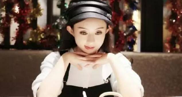 誓要做最美盟主?赵丽颖吃火锅也不忘卖萌