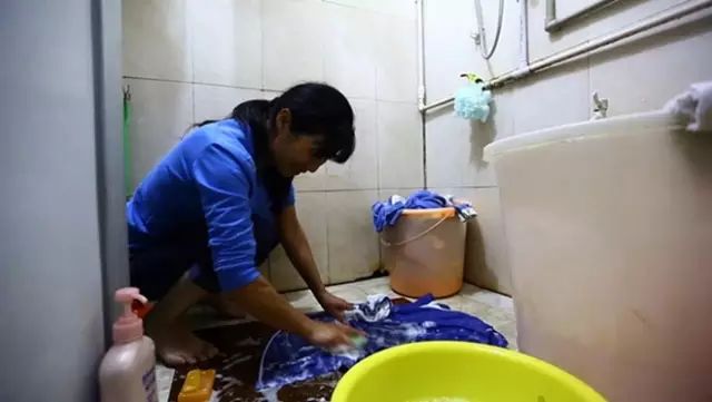福爾波亞麻地板一平米價(jià)格_100平米房間防水需要做多少平米_60平米需要多少塊木地板
