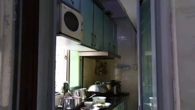 福爾波亞麻地板一平米價(jià)格_60平米需要多少塊木地板_100平米房間防水需要做多少平米