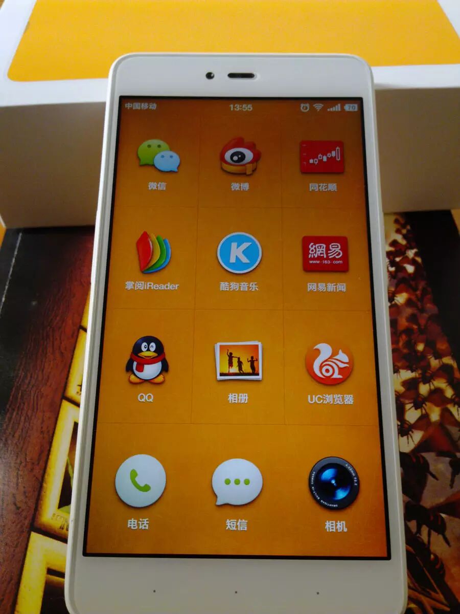 罗永浩的锤子情怀最后只能拿去喂狗