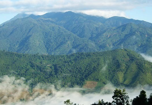 【云南的山】云南最高、最美的16座山峰大盘点，登山徒步爱好者的天堂！