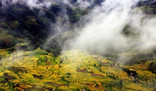 【云南的山】云南最高、最美的16座山峰大盘点，登山徒步爱好者的天堂！