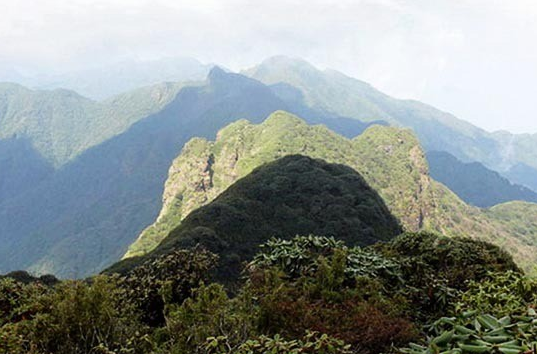 【云南的山】云南最高、最美的16座山峰大盘点，登山徒步爱好者的天堂！