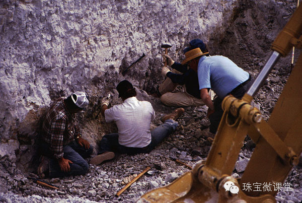 比钻石更珍贵的宝石『红色绿柱石』