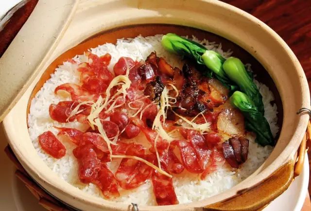 皇上皇腊味煲仔饭