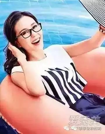 夏季去海边,刘诗诗陈意涵教你拗发型!