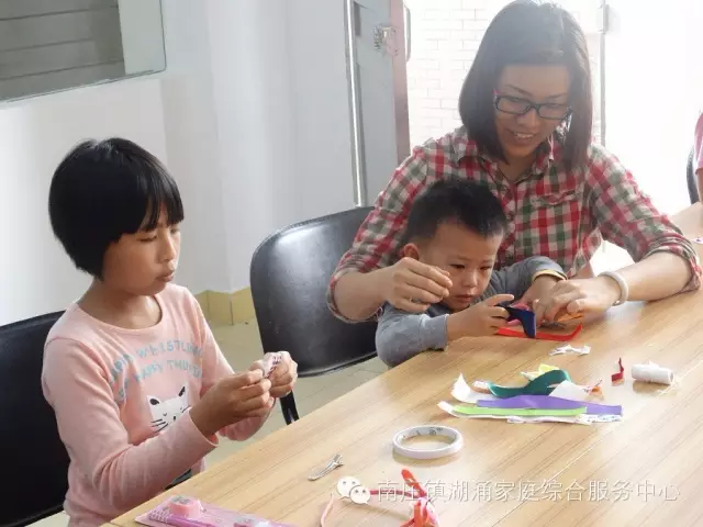 【湖涌家综】美在春天,亲子同乐 ——亲子发饰DIY创意手工坊 【湖涌家综】美在春天,亲子同乐 ——亲子发饰DIY创意手工坊