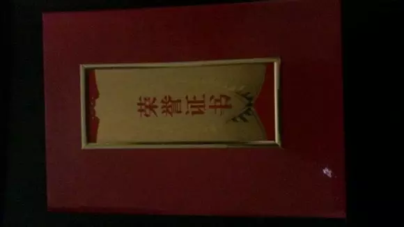 贵州金沙二中发生校内8女群殴1女学生事件，受害女学生服农药自杀身亡（真相）