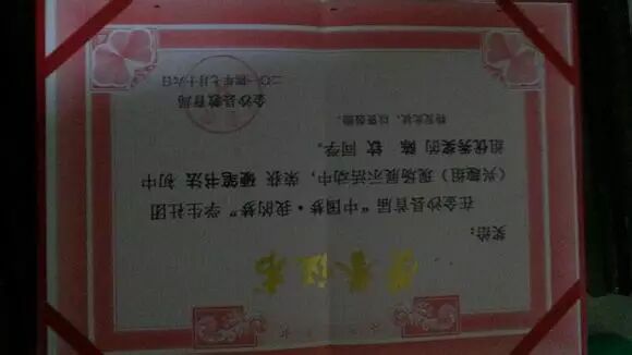 贵州金沙二中发生校内8女群殴1女学生事件，受害女学生服农药自杀身亡