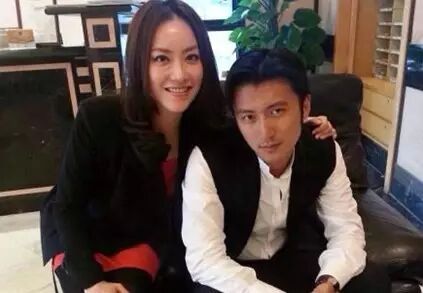 她未婚先孕,是陪伴谢霆锋最久的女人,没有她就没有香...