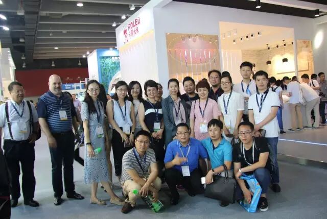 【光亚展】乐雷光电亮相2016广州国际照明展，现场新品引爆观众热情