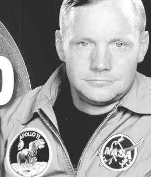 阿姆斯特朗登月 登月那一刻，阿姆斯特朗如何化险为夷？