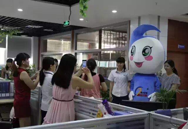 强力巨彩超萌吉祥物亮相啦