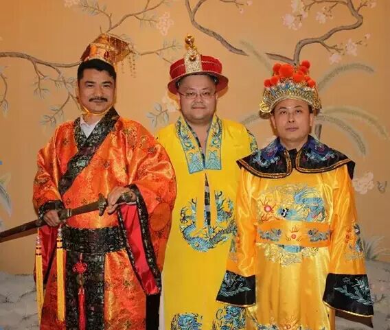 方今天下，冠军王座，舍我其谁？强力巨彩吹响年底冲刺集结号！