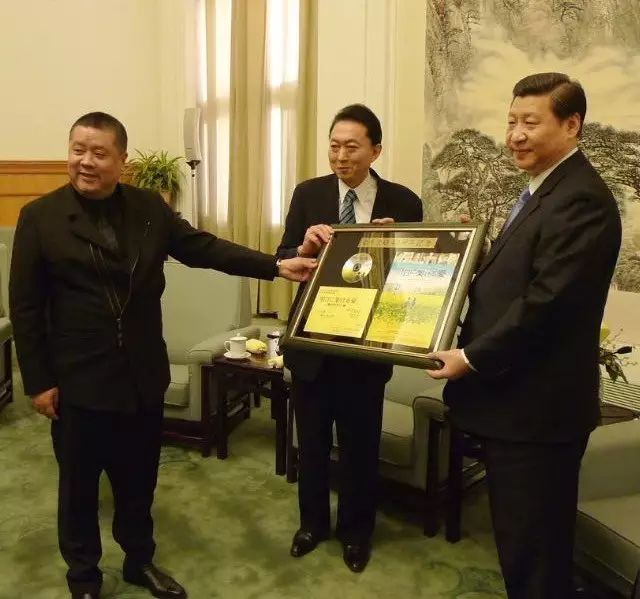 李亚鹏父亲真实身份_向华强父亲向前身份背景揭秘_父亲的身份电视剧免费