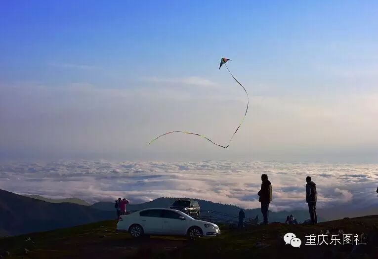 天上人间 避暑胜地:轿顶山(360度观景及自驾露营基地)