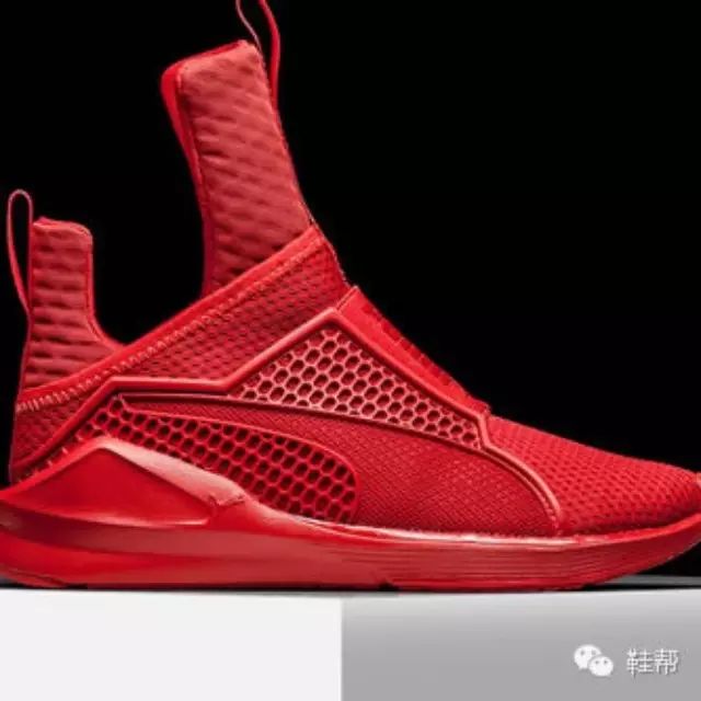 Rihanna 联手 PUMA 打造全新 Fenty Trainer 鞋款