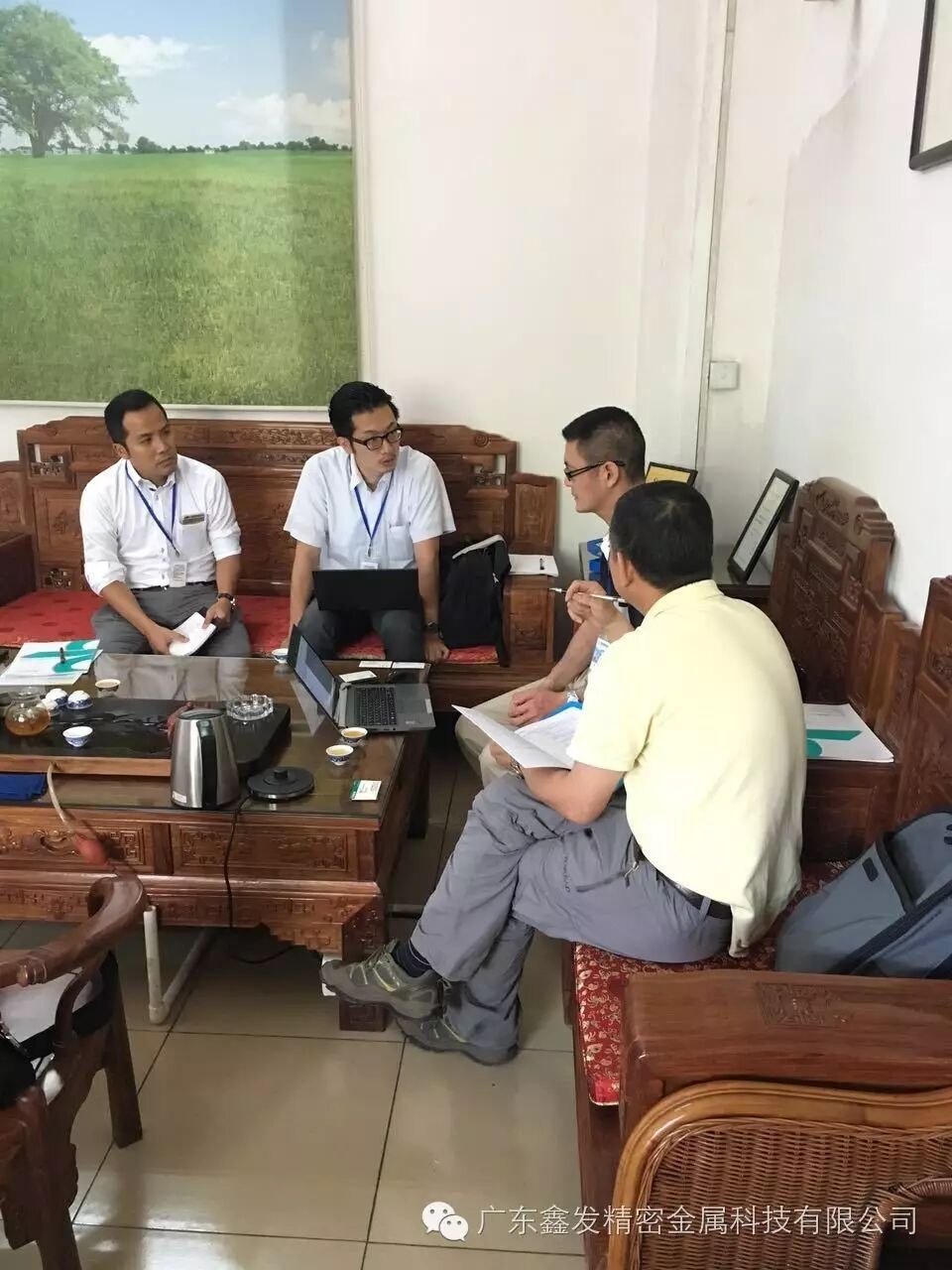 雙方就細(xì)節(jié)進(jìn)一步的探討