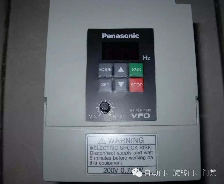 平开旋转门_旋转门平开双向不开门怎么办_旋转门平开门故障