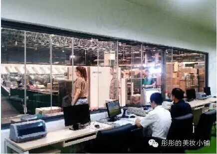 EMS邮件查询反复送交海关怎么回事？揭秘海关如何查验国际邮件，被扣了怎么处理！