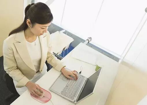 男人们承认吧，这就是你们想要的老婆！！