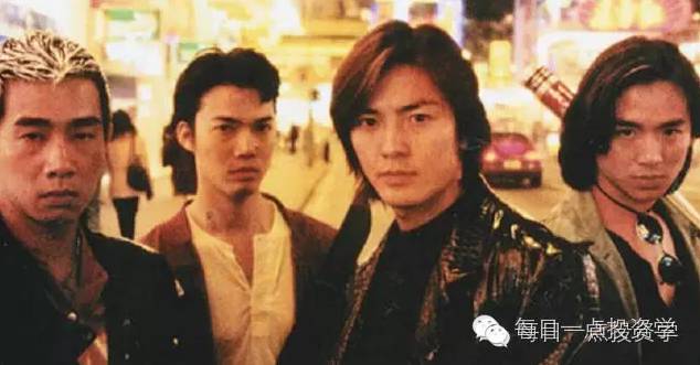 他是真正的铜锣湾扛把子,退隐江湖后,古天乐替他扛了一...