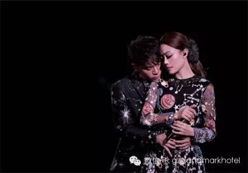 购买容祖儿李克勤2016中国巡回演唱会套票,送高级客房